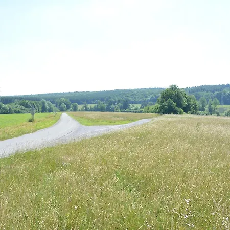 Superb With Garden In 펜션 Serinchamps