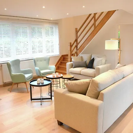 Superb With Garden In Serinchamps