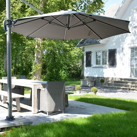 Superb With Garden In Serinchamps